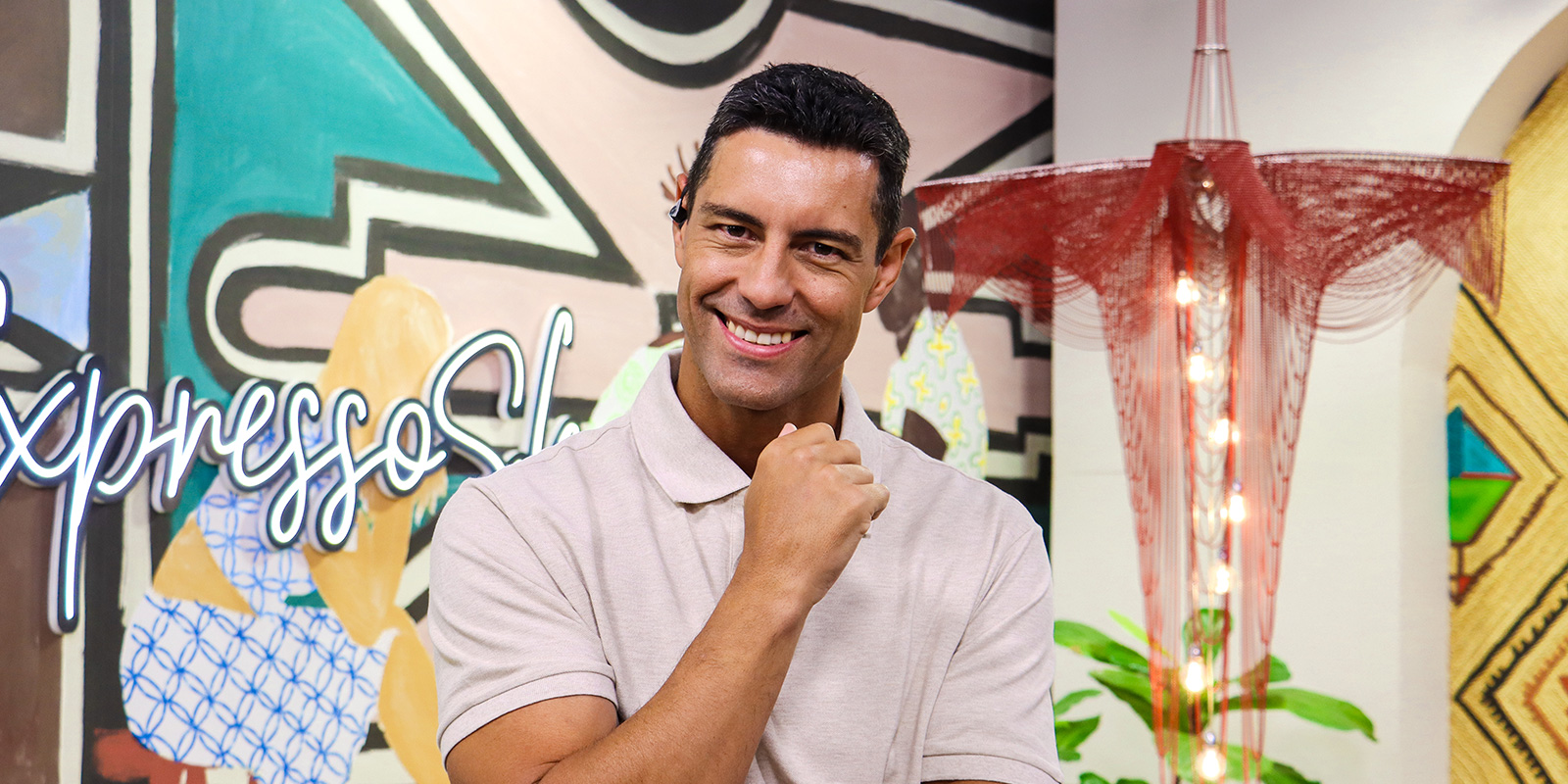 Win R4000 WIN R4000 with MRS. BALLS – Expresso Show